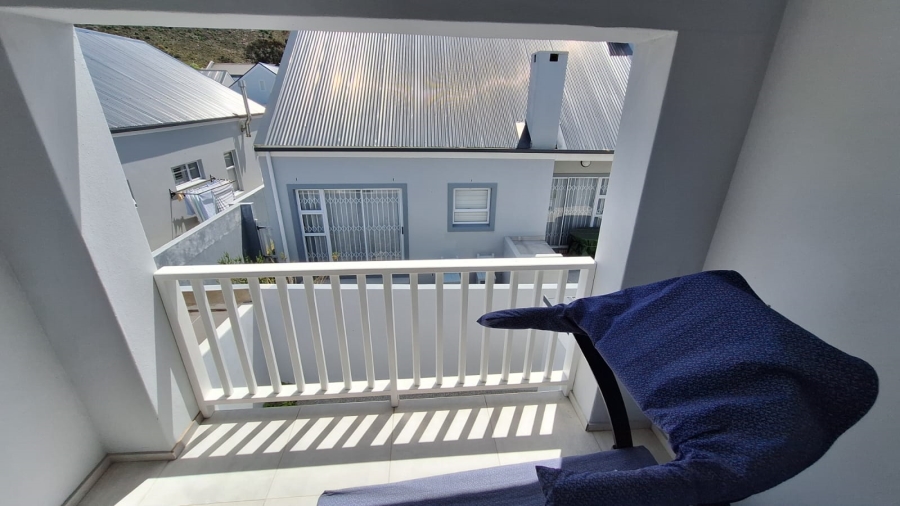 3 Bedroom Property for Sale in Sandbaai Western Cape